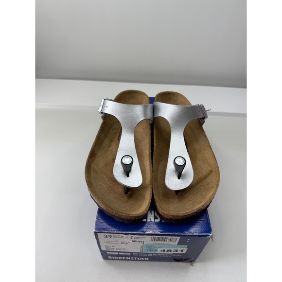 Birkenstock Gizeh Silver Metallic Sandals Womens Narrow Euro 39 US 8 NWB - Picture 4 of 5